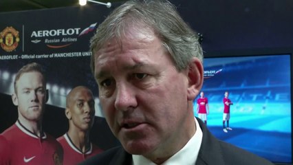 Bryan Robson doesn't think Manchester United can challenge for the title