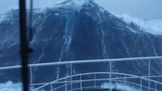 Kuzey Denizindeki Ultra Büyük Dalgalar