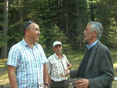 BUĞRALAR YAYLASI 2014 ŞEVKET AMCAMLA ÇAMUR ŞEVKET SOHBETİ