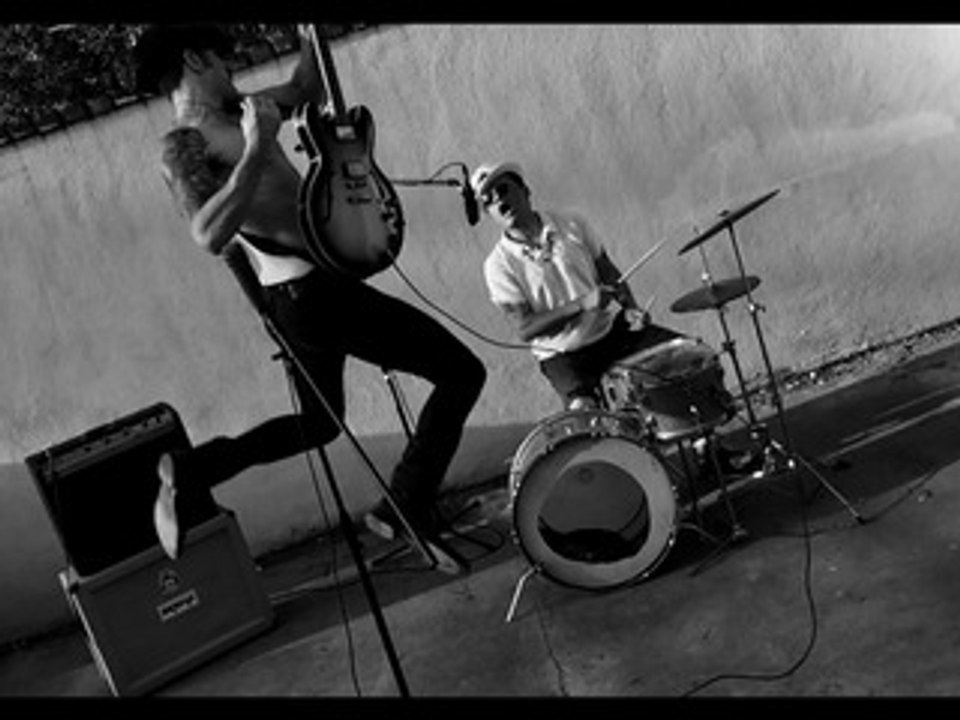 Dreaming Bull - No Use