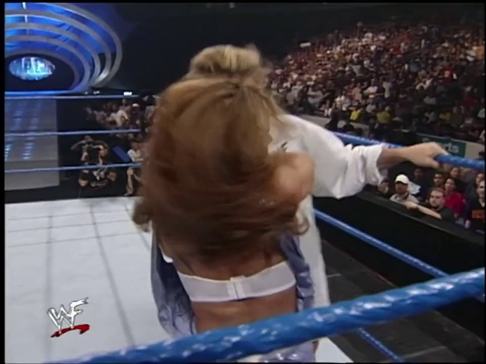 Ivory vs. Tori - Backstage segment & Evening Gown Match - Smackdown 08-26-1999 HD