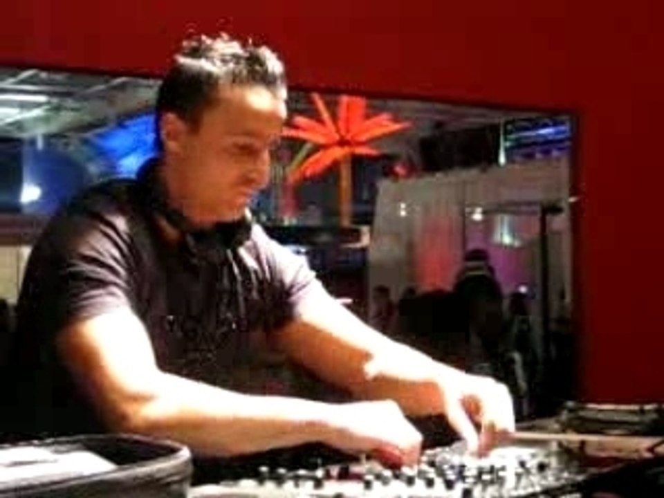 Dim Chris Live on Fg Dj Radio @ Siel2007