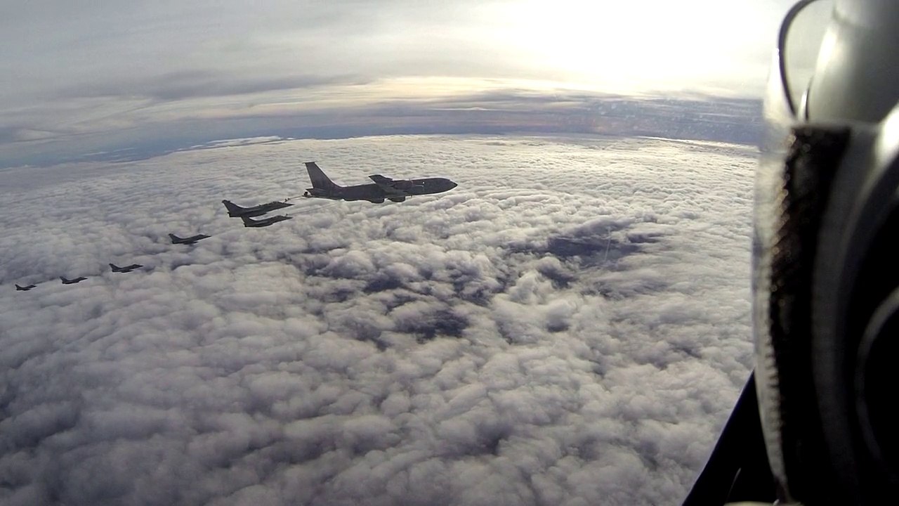 FLY IN FORMATION