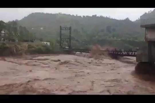 Flash Flood Destroying Bridge at Tatta pani Azad Kashmir 2014
