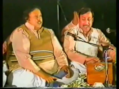 Nusrat Fateh Ali Khan Qawwal - Dard Rukta Nahin Ek Pal Bhi(RisingFormuli)