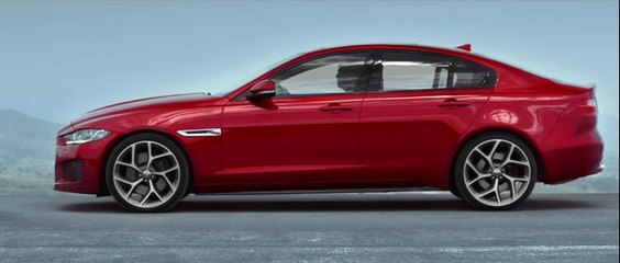 Jaguar XE 2015 : la petite Jag' en vidéo