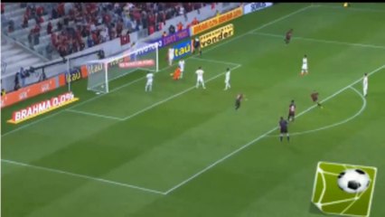 Brésil - une sublime talonnade signée Dellatorre