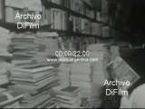 DiFilm - Gente recorriendo una libreria de Buenos Aires 1967