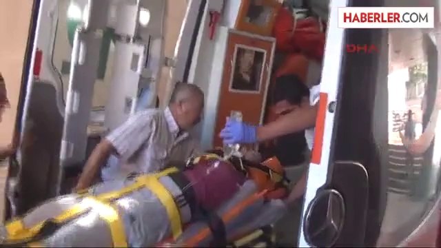 Üçüncü Kattan Atladı, Ağır Yaralandı