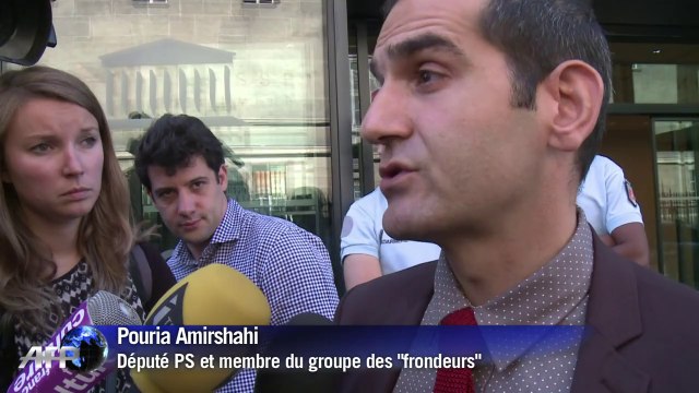PS: Valls martèle son message de responsabilité aux députés PS