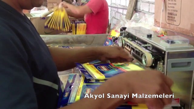 CBS900 Yatay Otomatik Poşet Yapıştırma Makinası