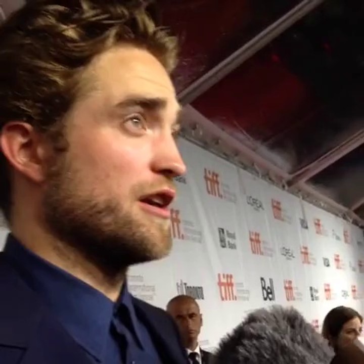 Robert Pattinson thinks Toronto has gone to the dogs. #Mapstothestars #tiff14