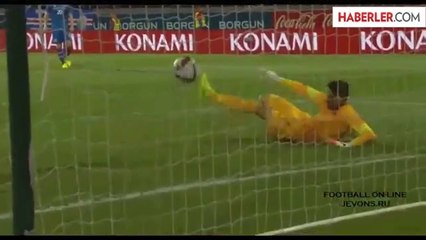 Rasim Ozan Kütahyalı: İzlanda Antrenörü Terim'i Paspas Yaptı