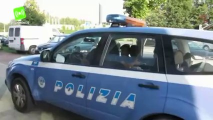 Mistero a Rimini trovato bidoncino differenziata pieno di sangue, indaga la Polizia