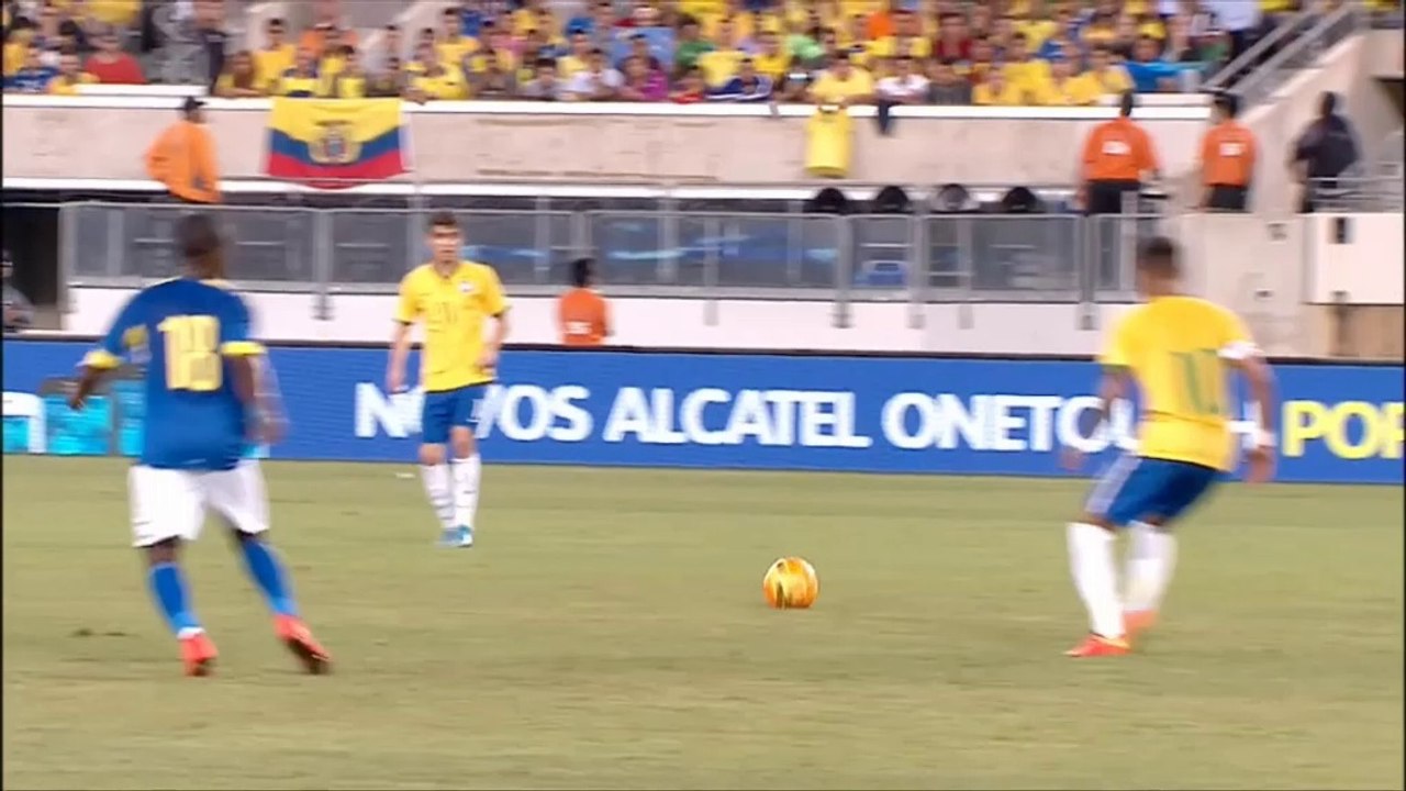 Neymar trifft das leere tor nicht
