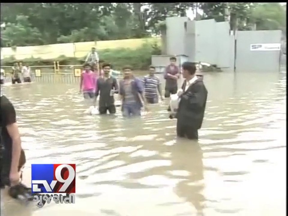 Flood-like situation emerges in Vadodara after rise in Vishwamitri river level - Tv9 Gujarati