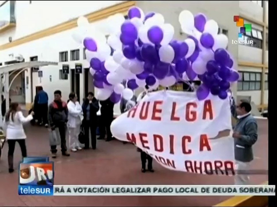 Perú: trabajadores de la salud  exigen el cumplimiento de sus demandas