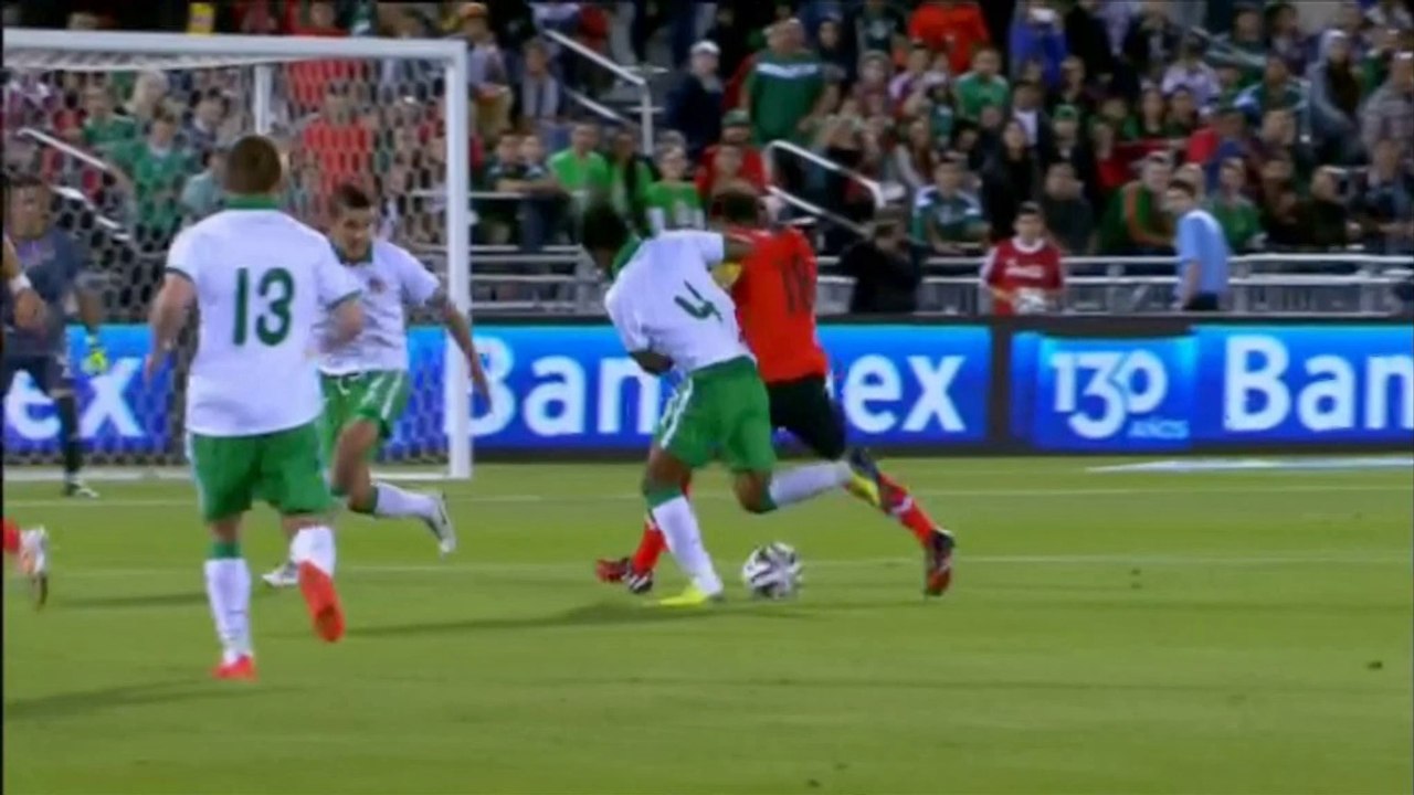 Aufreger-Rot bei Mexikos Arbeitssieg