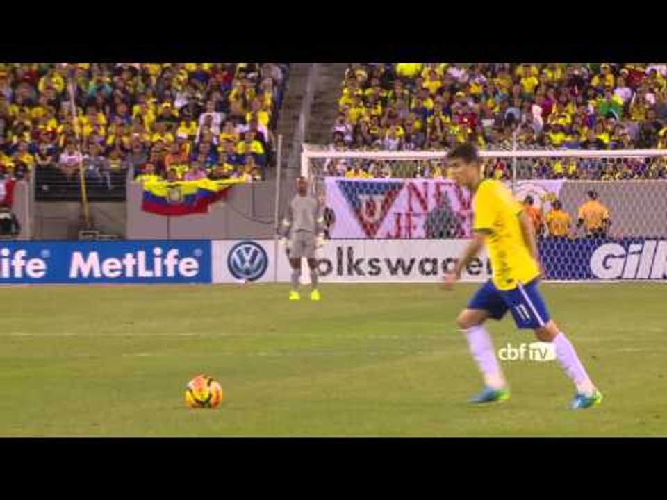 Veja os bastidores de Brasil 1x0 Equador