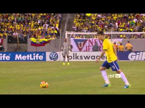 Veja os bastidores de Brasil 1x0 Equador