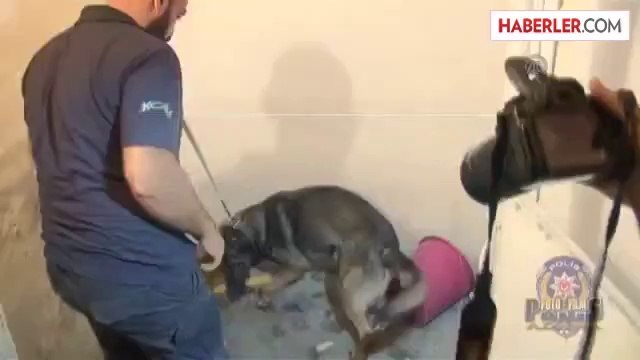 Bin 500 polisle uyuşturucu operasyonu - polis kamerası -