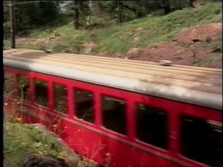 THE BERNINA RAILWAY - A JOURNEY THROUGH THE SEASON