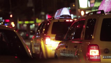 Une minute au défilé Narciso Rodriguez printemps-été 2015