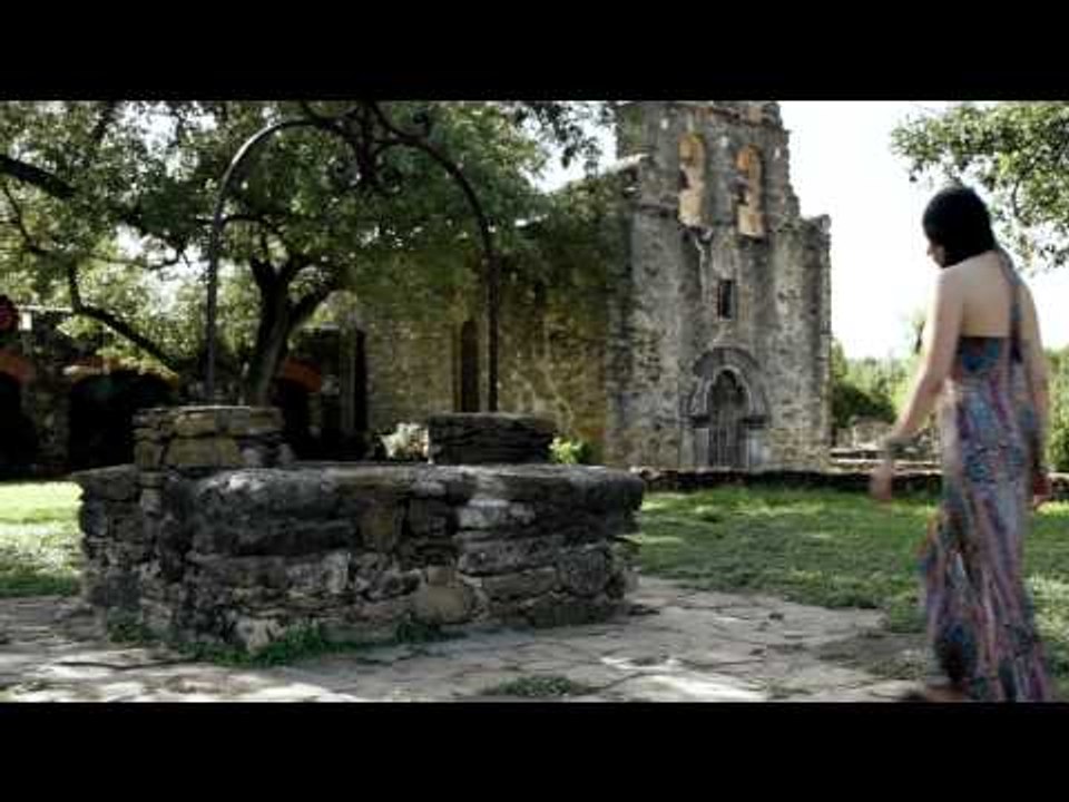 Mexicans With Guns - Dame Lo (Official Video)