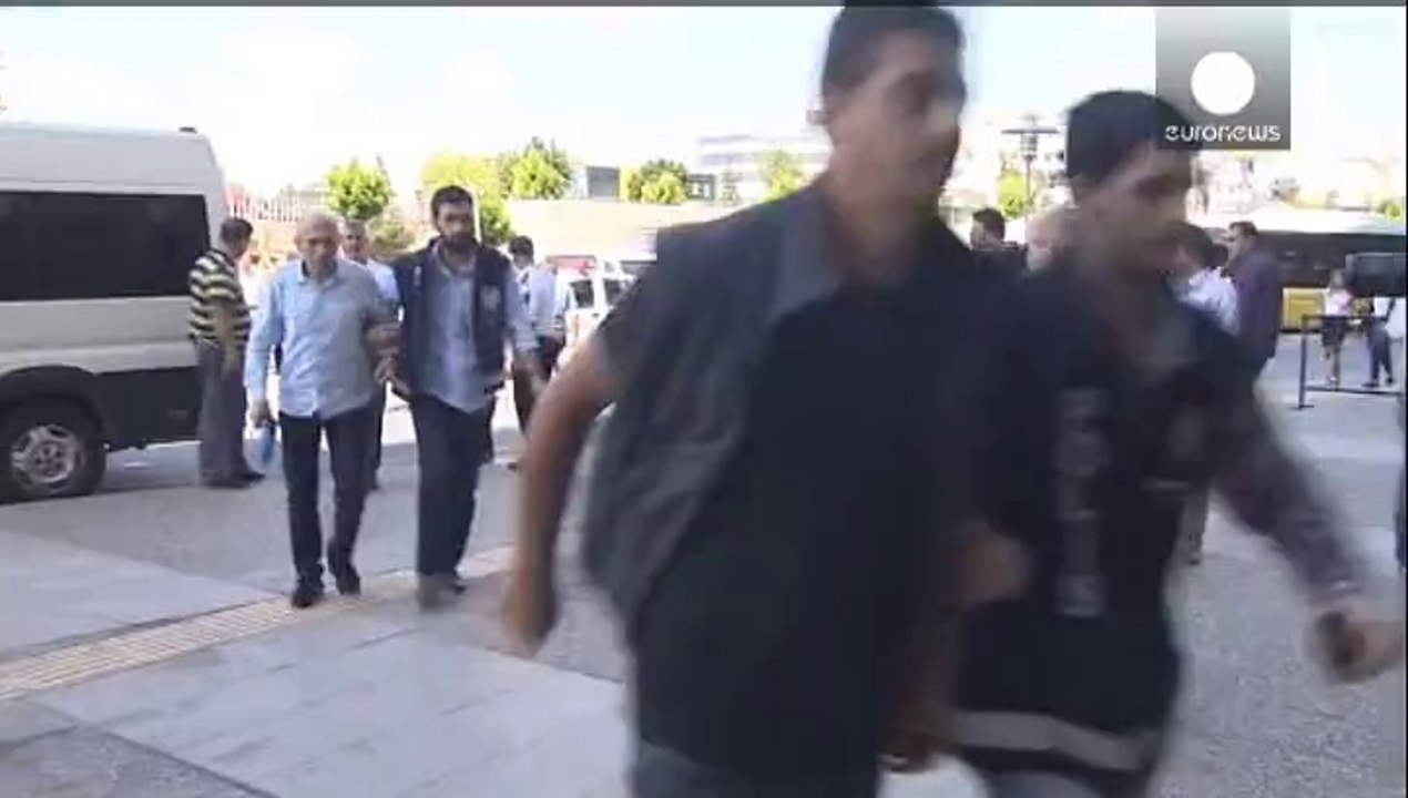 Turquia: seis pessoas detidas após acidente num elevador