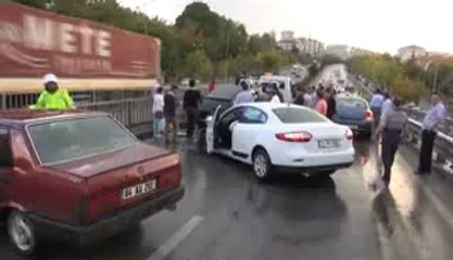 MEHMET BOZKUŞ KÖPRÜSÜNDE ZİNCİRLEME TRAFİK KAZASI