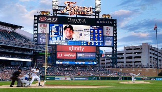 Royals, Tigers in exciting division race