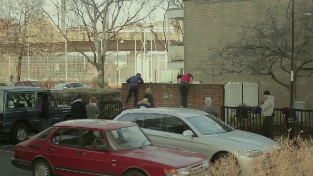 Christmas Parkour 100 Climbup Challenge _ Parkour Generations