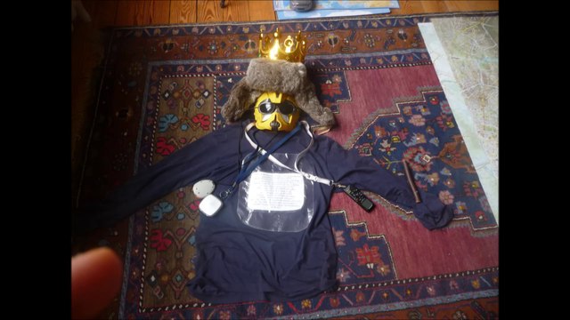 Publicite pour la tenue TOTSD, tenue officiel de titan sauvage destromanien achetez en pour me rendre hommage a DPSTP, ainsi qu'a son Big prohete, GTCSS le destromanien!!