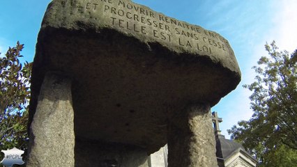 Le Pouvoir Magique de la Tombe d'Allan Kardec (Père Lachaise - Paris)