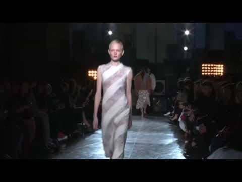 JONATHAN SAUNDERS London Fashion Week Fall Winter 2014 2015 by Fashion Channel