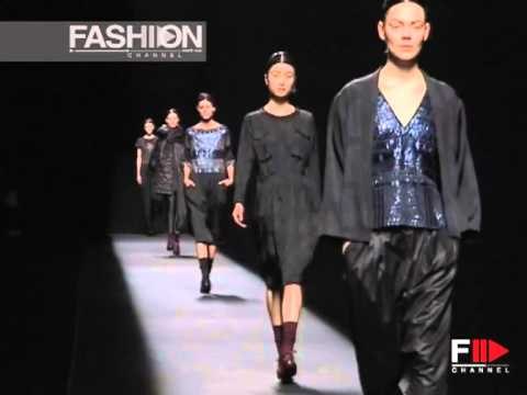Fashion Show Dries Van Noten Autumn Winter 2007 2008 Pret a Porter Paris 3 of 3 by Fashion Channel