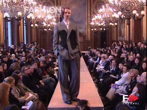 Fashion Show Comme Des Garcons Autumn Winter 2006 / 2007 Paris 2 of 5 by Fashion Channel