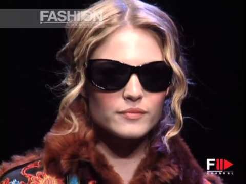 Fashion Show Valentin Yudashkin Autumn Winter 2006 2007 Milan 1 of 4 by Fashion Channel