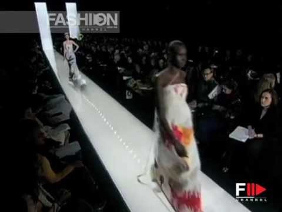 Fashion Show "Chado Ralph Rucci" Autumn Winter 2006 / 2007 Paris 6 of 6 by Fashion Channel
