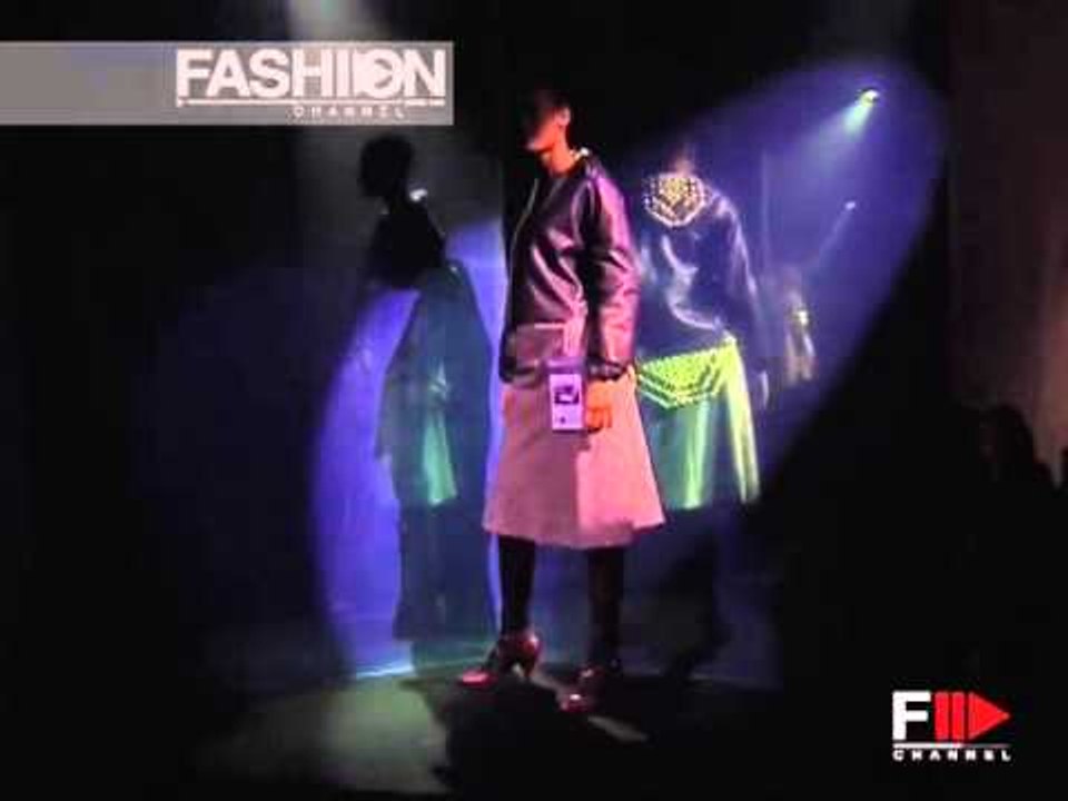 Fashion Show "Martin Margiela" Autumn Winter 2006 / 2007 Paris 3 of 3 by Fashion Channel