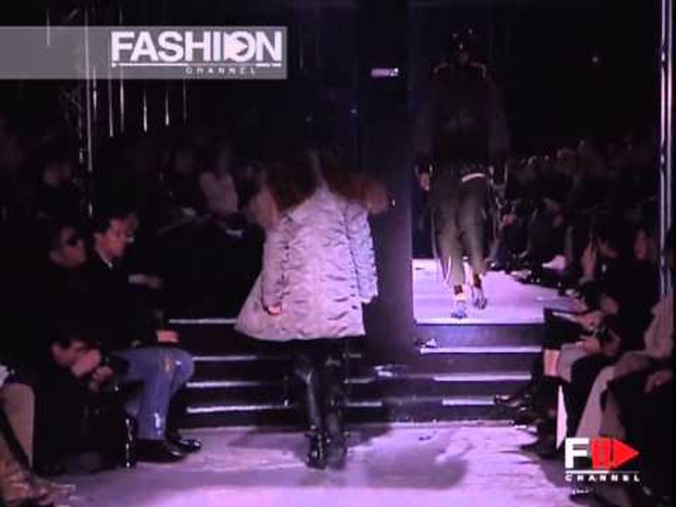 Fashion Show "Junya Watanabe" Autumn Winter 2006 / 2007 Paris 2 of 3 by Fashion Channel