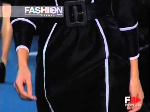 Yves Saint Laurent Fashion Show Pret a Porter Women Autumn Winter 2005 2006 Paris 3 of 4