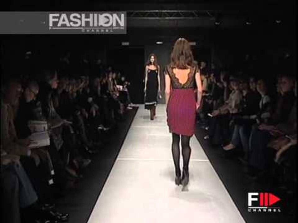 Fashion Show "Alessandro Dell'Acqua" Pret a Porter Women Autumn Winter 2005 2006 Milan 1 of 2