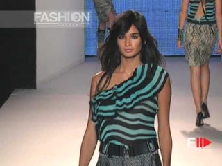 "Missoni" Spring Summer 2001 2 of 4 Milan Pret a Porter by FashionChannel
