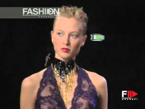 Emanuel Ungaro Autumn Winter 2000 2001 Paris 4 of 4 pret a porter woman by FashionChannel
