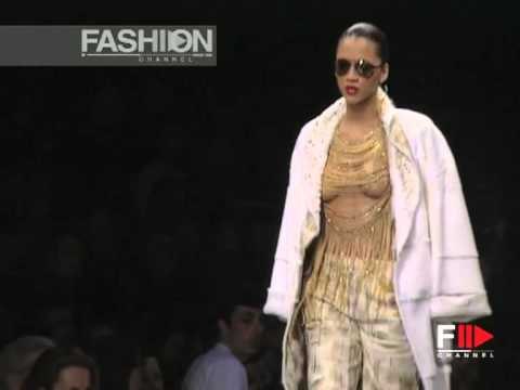 Emanuel Ungaro Autumn Winter 2000 2001 Paris 3 of 4 pret a porter woman by FashionChannel