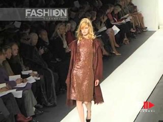 "Oscar de la Renta" Autumn Winter 2000 2001 New York 2 of 4 pret a porter by FashionChannel.mov
