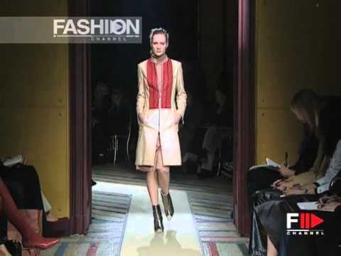 Rifat Ozbek Autumn Winter 2000 2001 Milan 1 of 2 pret a porter woman by FashionChannel