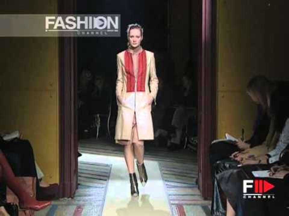 "Rifat Ozbek" Autumn Winter 2000 2001 Milan 1 of 2 pret a porter woman by FashionChannel
