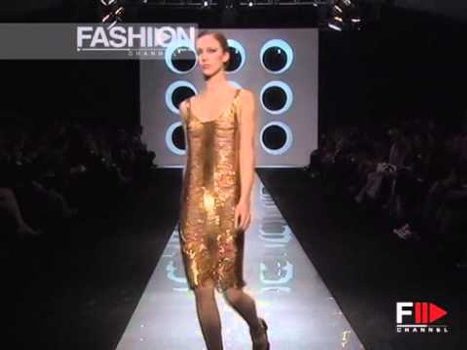 "Paco Rabanne" Autumn Winter 2004 2005 Paris 2 of 4 Pret a Porter by FashionChannel